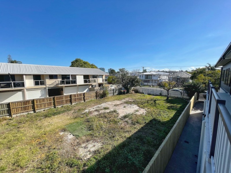 25 Winchester Street, Hamilton QLD 4007