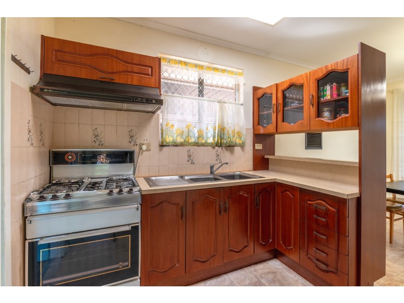 54 Volare Avenue, Para Vista SA 5093