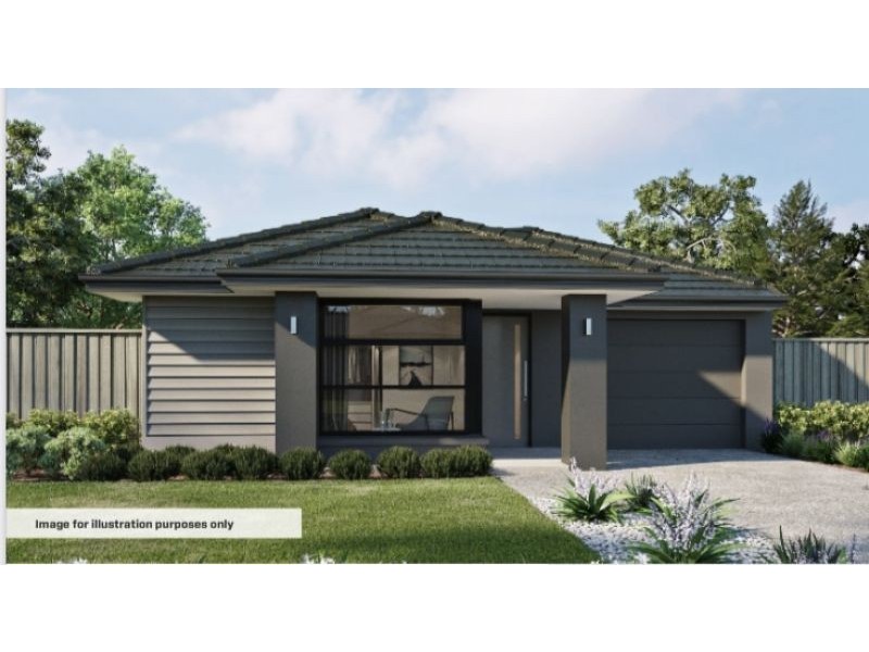 33 Smith lane, Clyde North VIC 3978