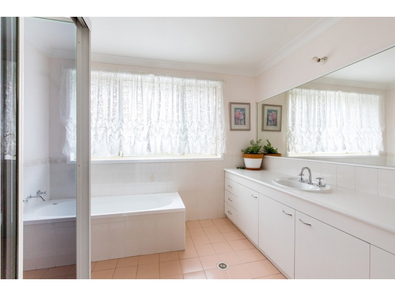 12 Boxsell Close, Menai NSW 2234