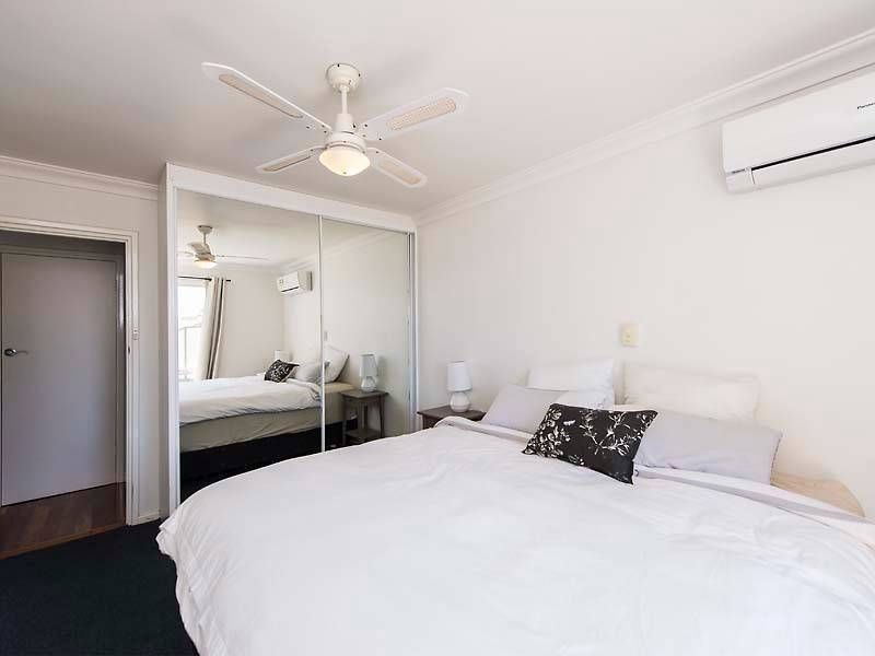 24 Rowlands Court, Padbury WA 6025