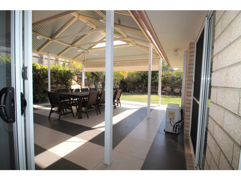 104 Charolais Cres, Upper Kedron QLD 4055