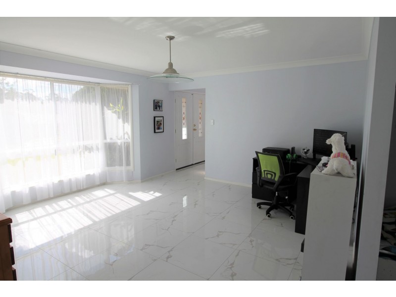 104 Charolais Cres, Upper Kedron QLD 4055