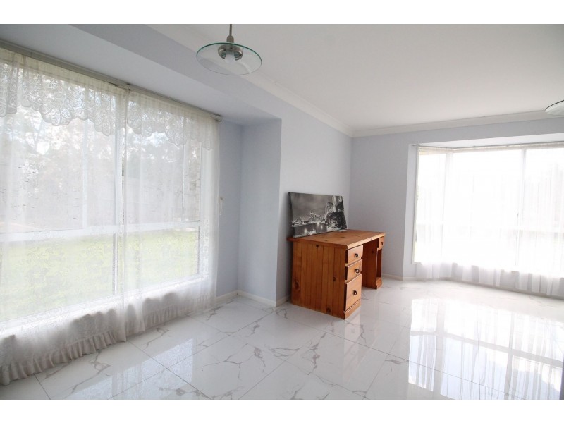 104 Charolais Cres, Upper Kedron QLD 4055