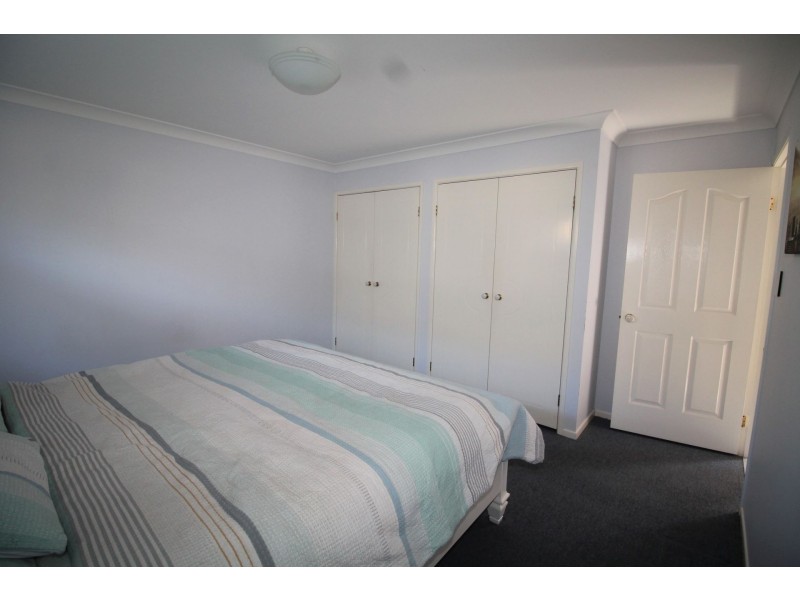 104 Charolais Cres, Upper Kedron QLD 4055