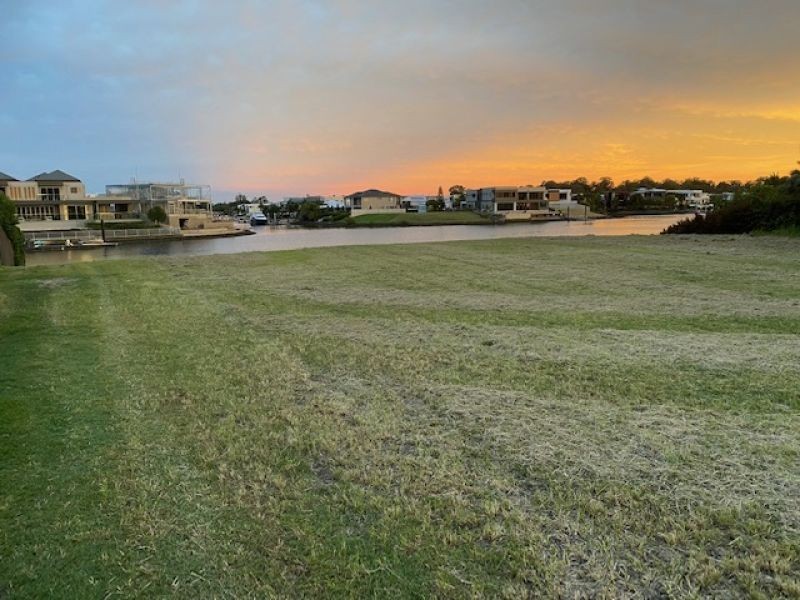 19 North Bank Court, Helensvale QLD 4212
