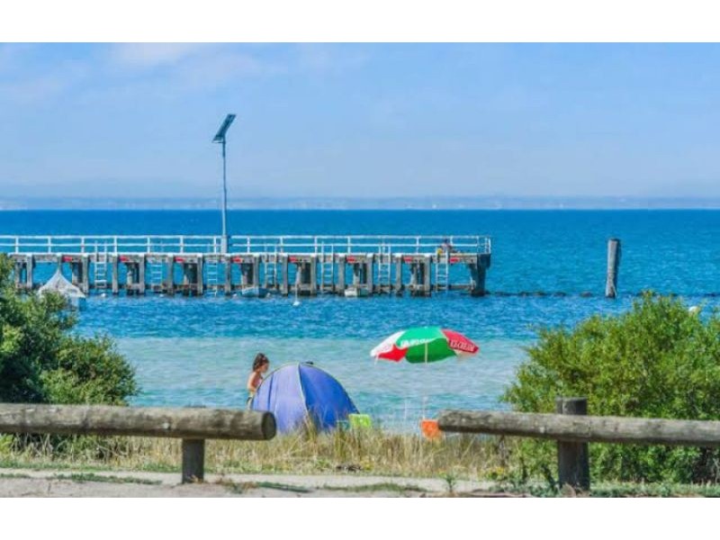 36 Duchess drive, St Leonards VIC 3223