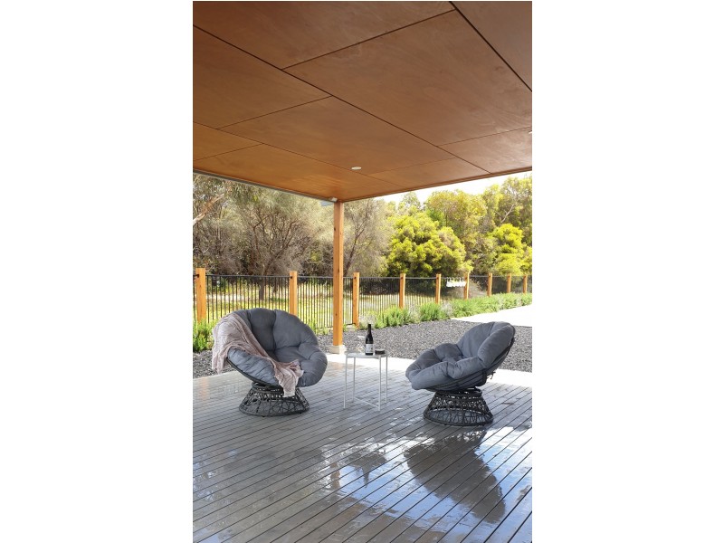 1 Princess Royal Parade, Hindmarsh Island SA 5214