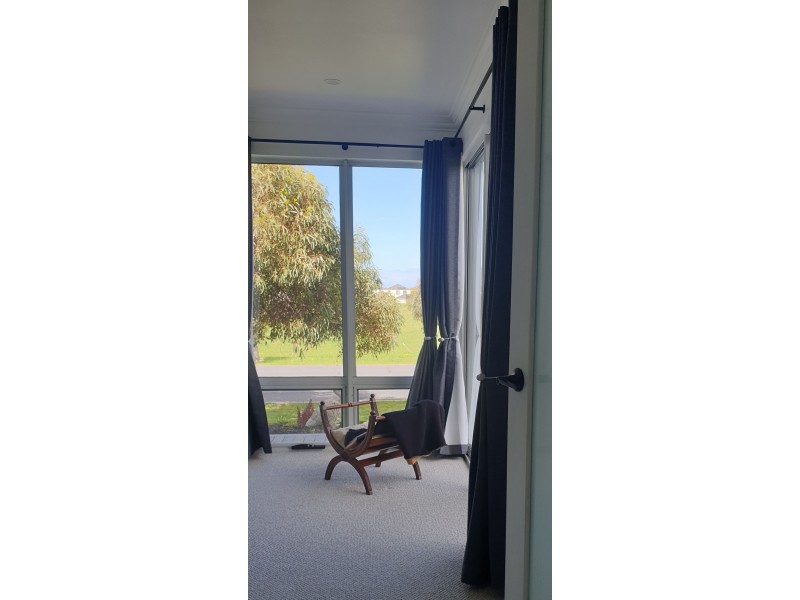 1 Princess Royal Parade, Hindmarsh Island SA 5214