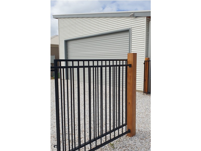 1 Princess Royal Parade, Hindmarsh Island SA 5214