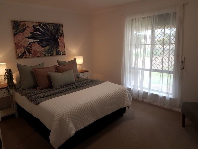 2 Lichfield Crt, Salisbury Heights SA 5109