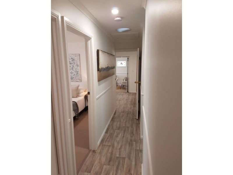 2 Lichfield Crt, Salisbury Heights SA 5109