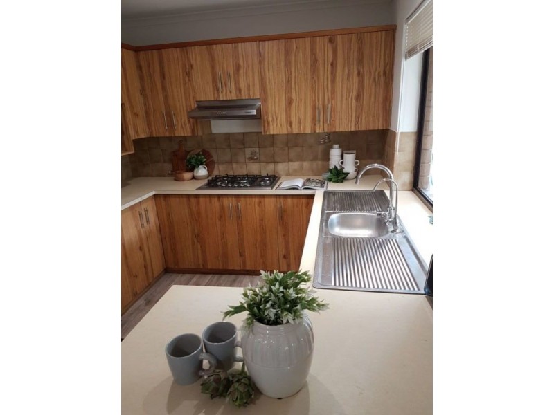 2 Lichfield Crt, Salisbury Heights SA 5109