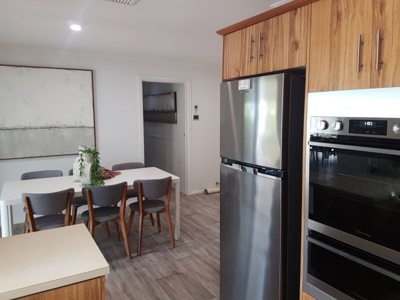 2 Lichfield Crt, Salisbury Heights SA 5109