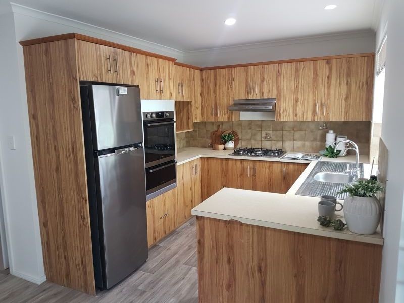 2 Lichfield Crt, Salisbury Heights SA 5109