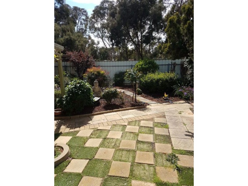 2 Lichfield Crt, Salisbury Heights SA 5109