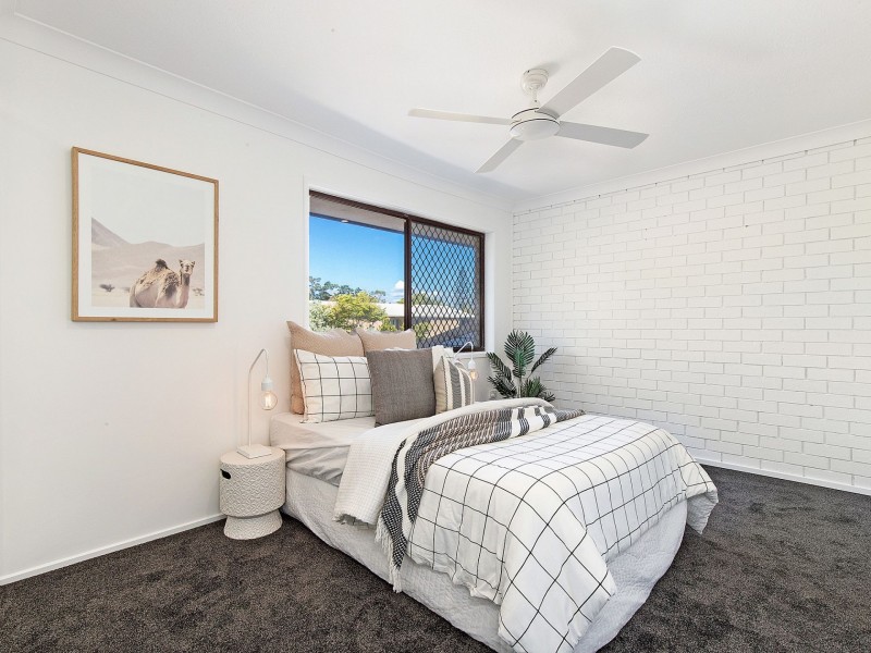 4/9 Angie Court, Mermaid Waters QLD 4218