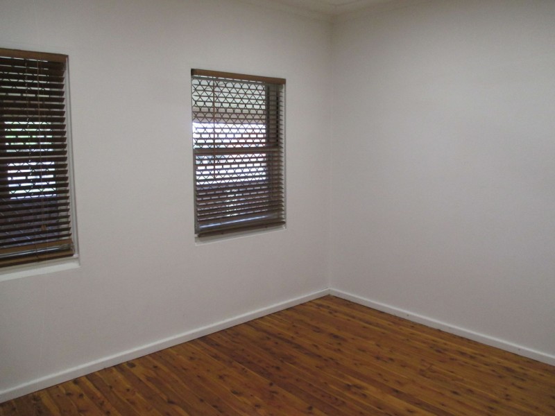 86 Fernleigh Road, Mount Austin NSW 2650