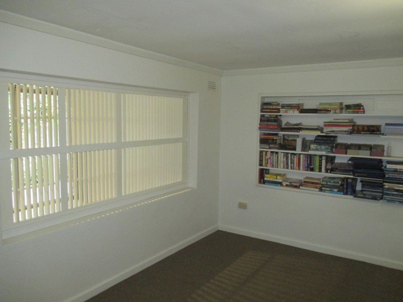 86 Fernleigh Road, Mount Austin NSW 2650