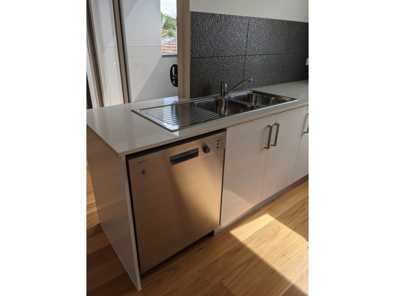 3/90 Watsonia Road, Watsonia VIC 3087