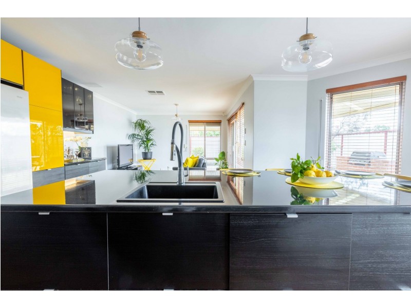 2a Violet Street, Middle Swan WA 6056