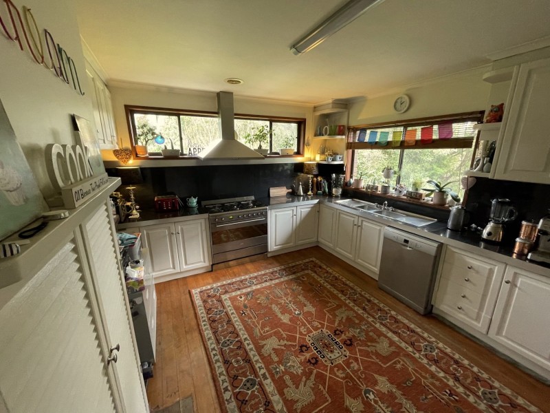 34 Jeeves Ave, Kalorama VIC 3766