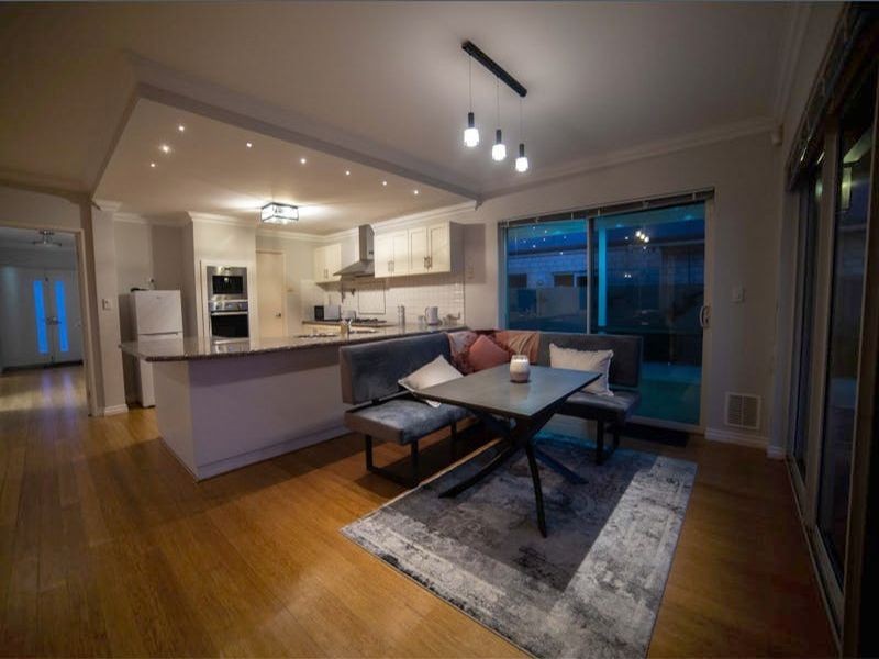 33 Waterlily Drive, Dudley Park WA 6210