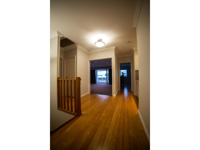 33 Waterlily Drive, Dudley Park WA 6210