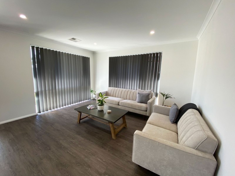 7 Unwin Way, Byford WA 6122