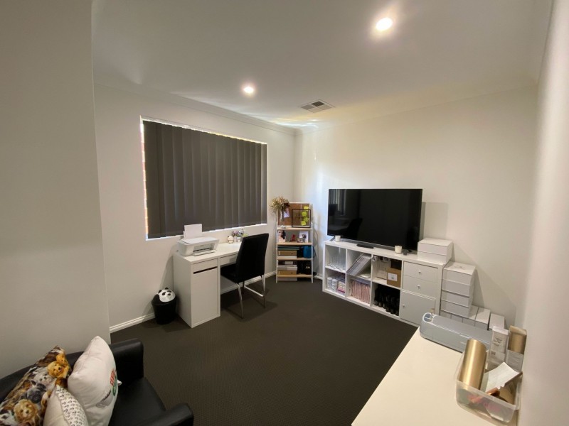 7 Unwin Way, Byford WA 6122
