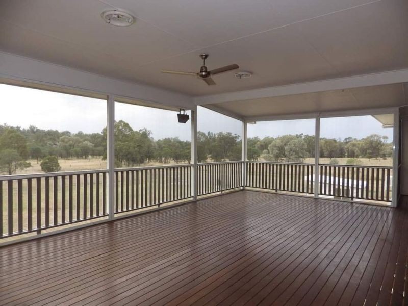 2 Burke Street, Yuleba QLD 4427