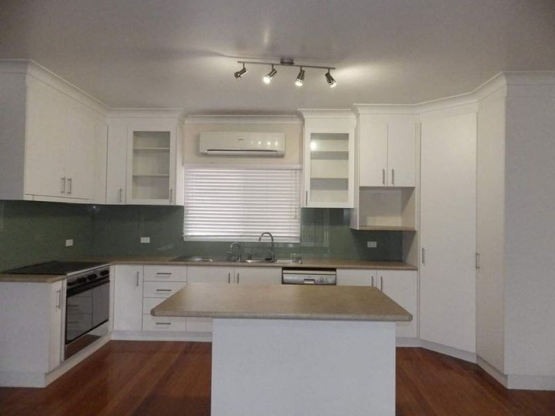2 Burke Street, Yuleba QLD 4427