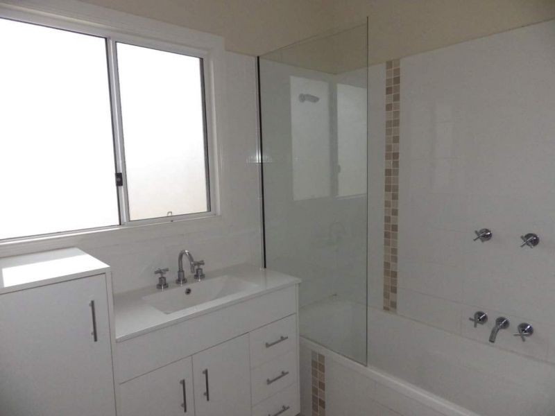 2 Burke Street, Yuleba QLD 4427