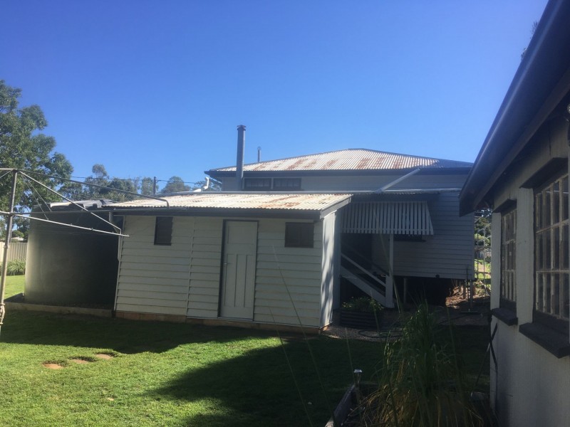 39 Fitzroy st, Kingaroy QLD 4610