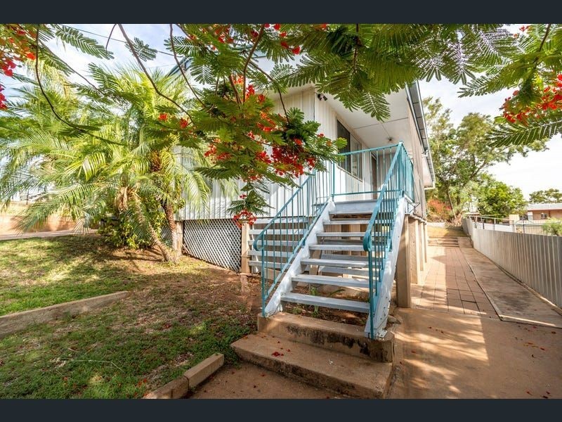 24 Kokoda Road, Soldiers Hill QLD 4825