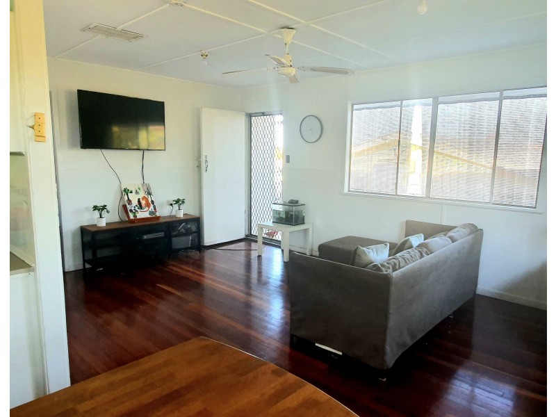 24 Kokoda Road, Soldiers Hill QLD 4825