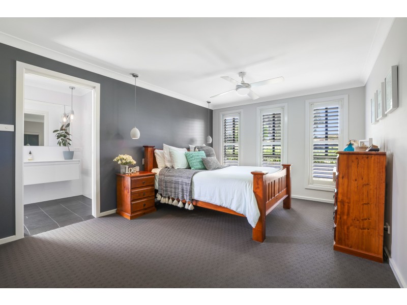 11 Windmill Drive, Moore Creek NSW 2340