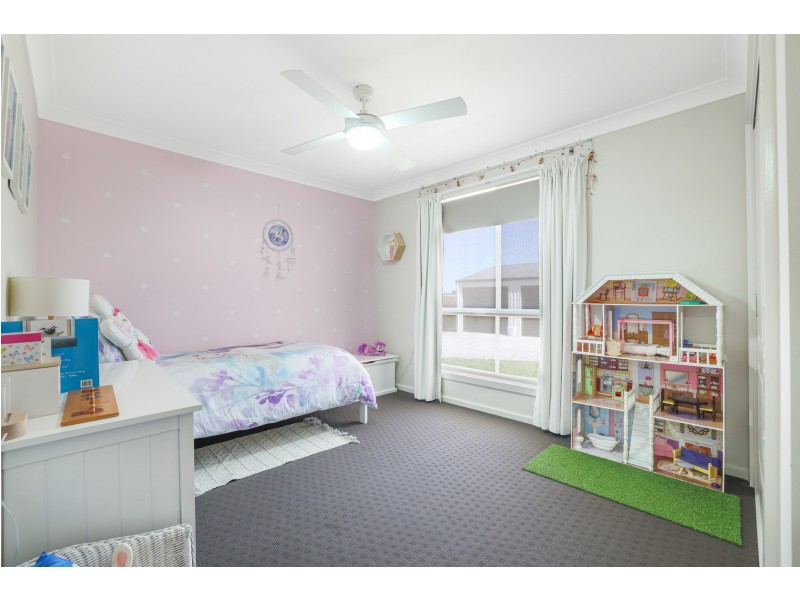 11 Windmill Drive, Moore Creek NSW 2340