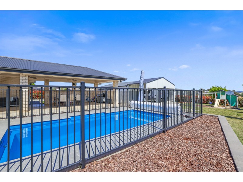 11 Windmill Drive, Moore Creek NSW 2340