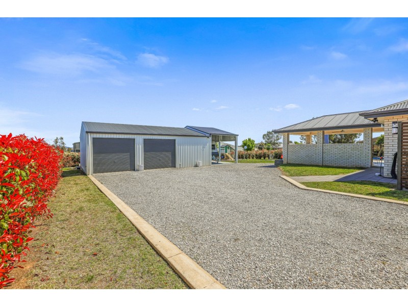 11 Windmill Drive, Moore Creek NSW 2340