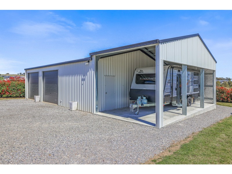 11 Windmill Drive, Moore Creek NSW 2340