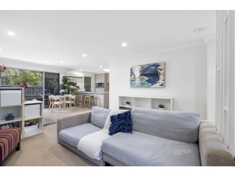 11/1 Belongil Street, Pacific Pines QLD 4211