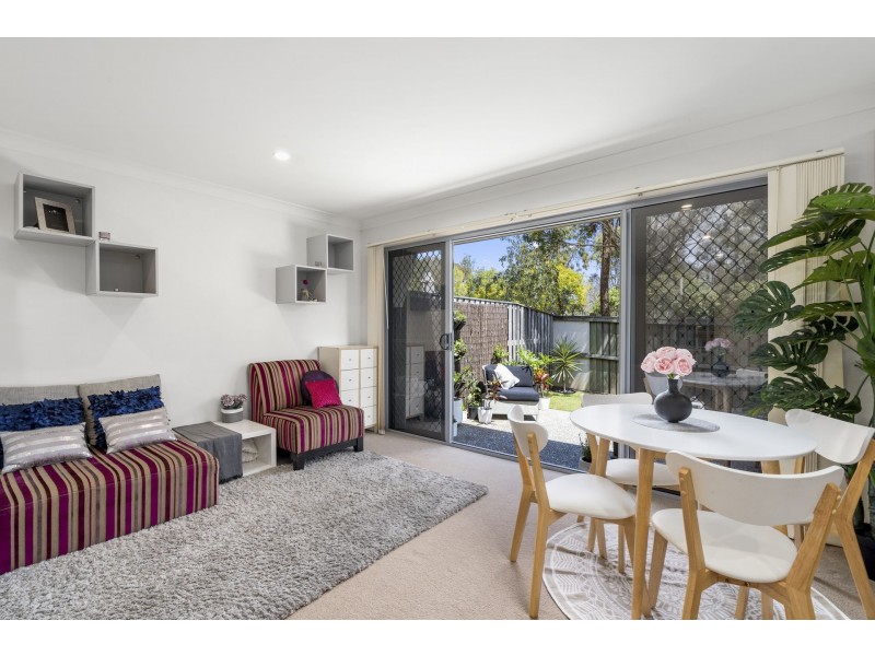 11/1 Belongil Street, Pacific Pines QLD 4211