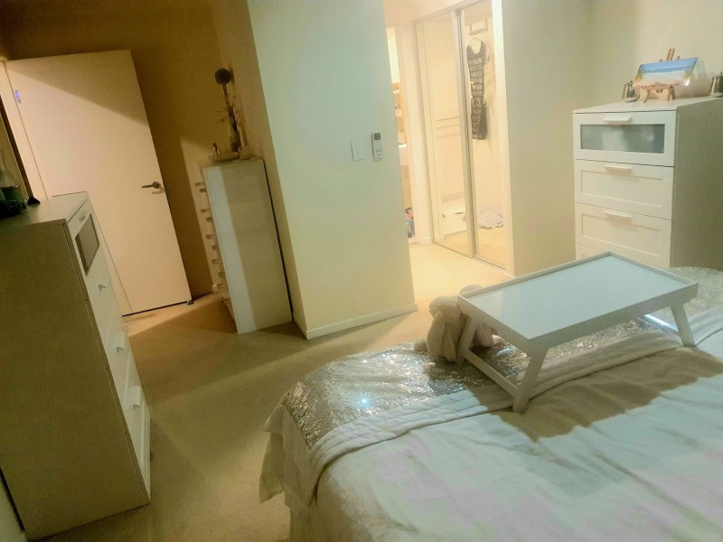 11/1 Belongil Street, Pacific Pines QLD 4211