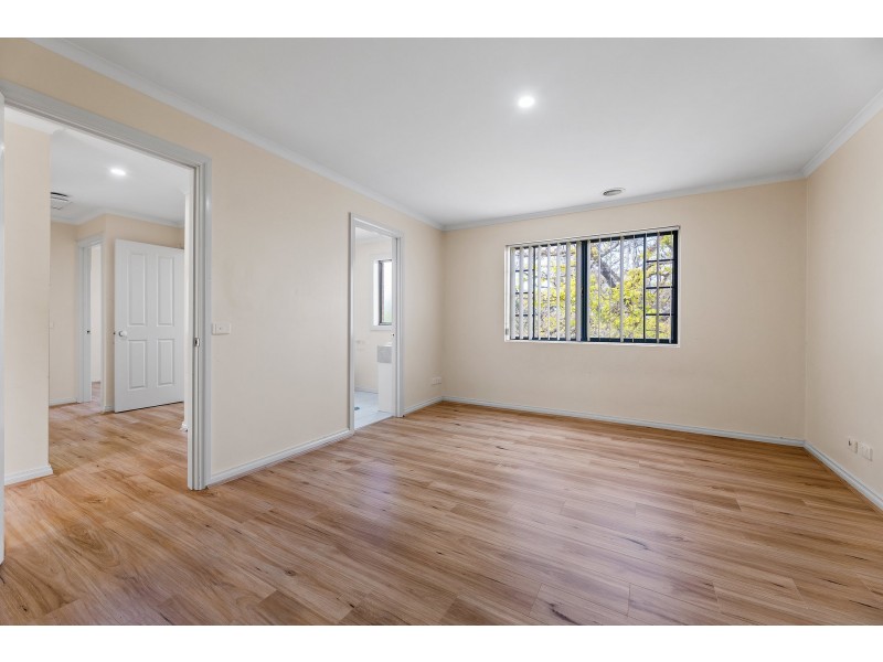 1/2D Ireland Street, Burwood VIC 3125