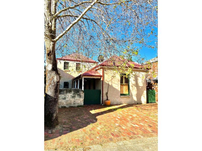 10A Corkhill street, North Fremantle WA 6159