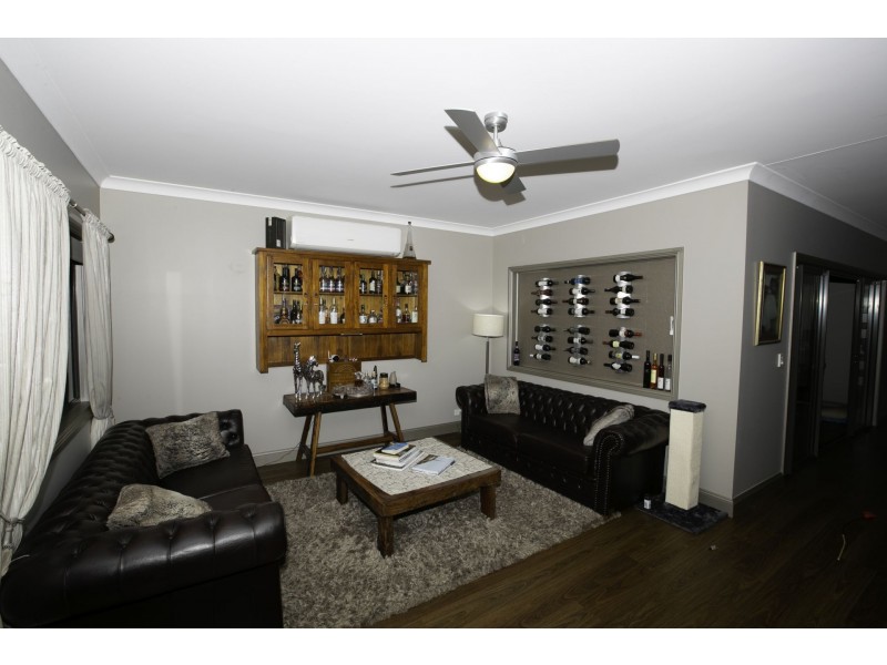 125 Cedar Creek Road, Upper Kedron QLD 4055