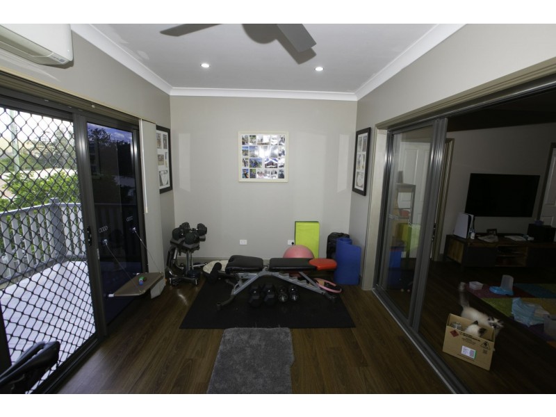 125 Cedar Creek Road, Upper Kedron QLD 4055