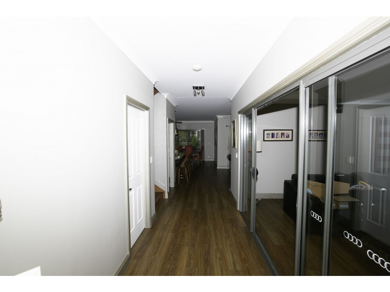 125 Cedar Creek Road, Upper Kedron QLD 4055