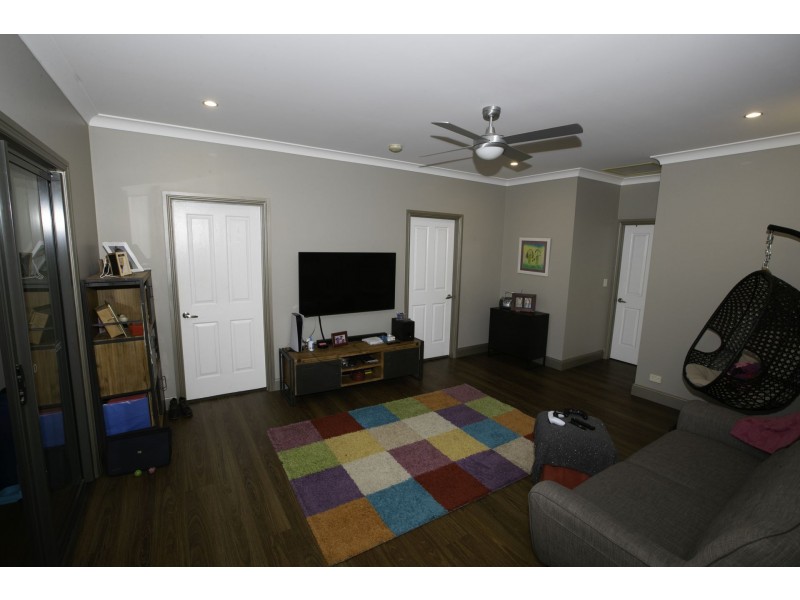 125 Cedar Creek Road, Upper Kedron QLD 4055